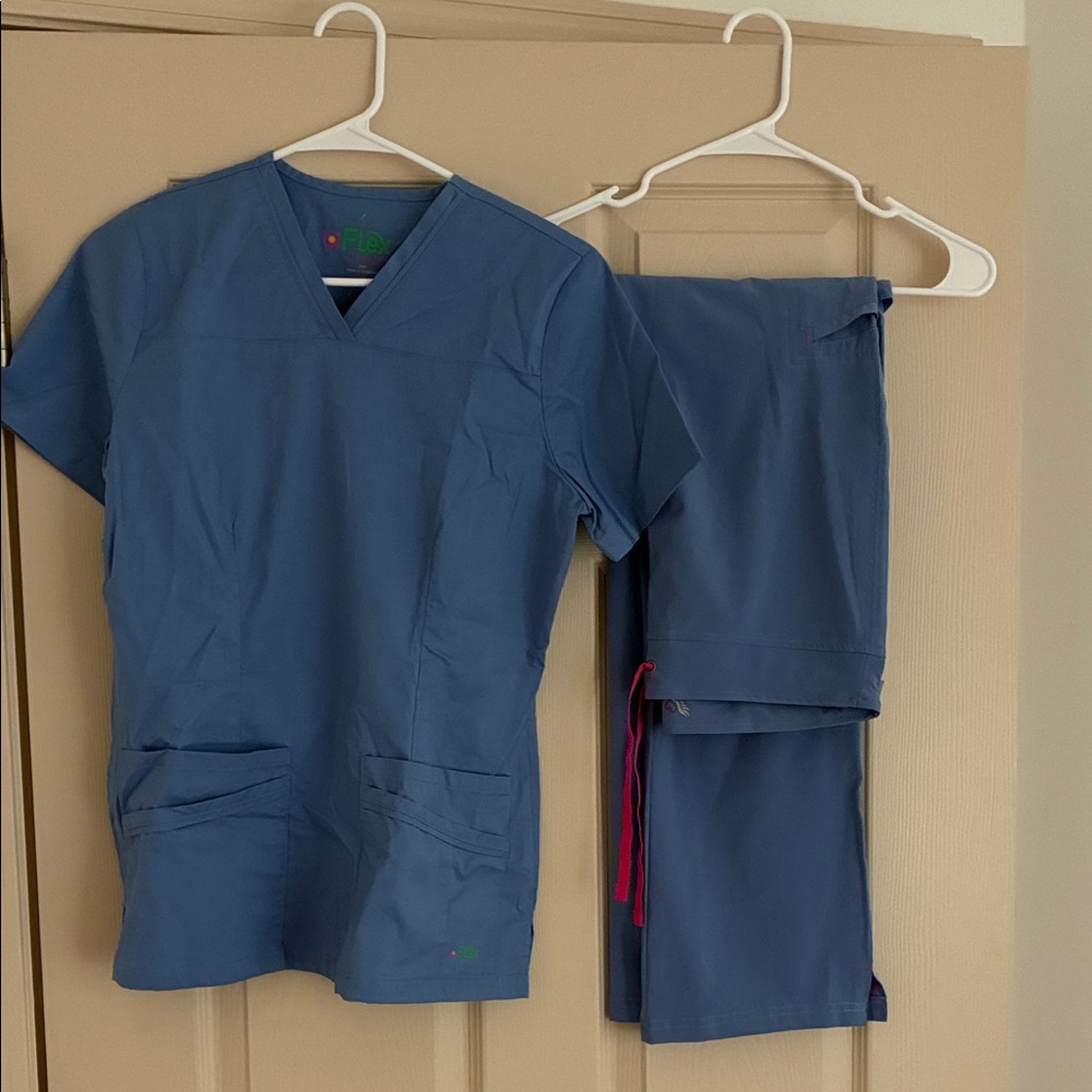 Periwinkle Scrub Set
